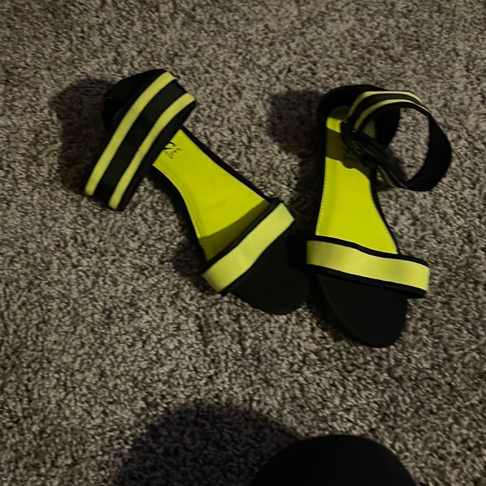 Neon